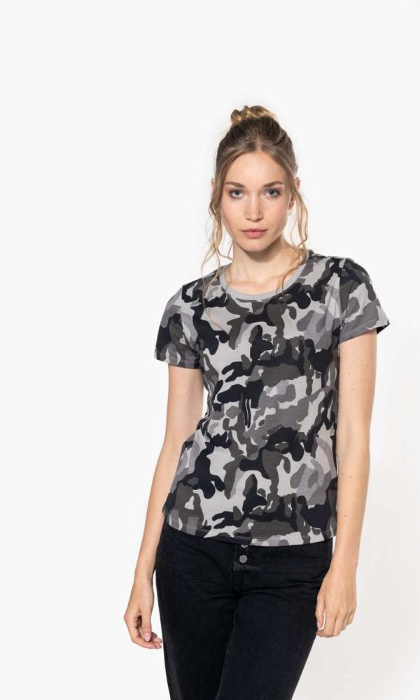 LADIES' SHORT-SLEEVED CAMO T-SHIRT