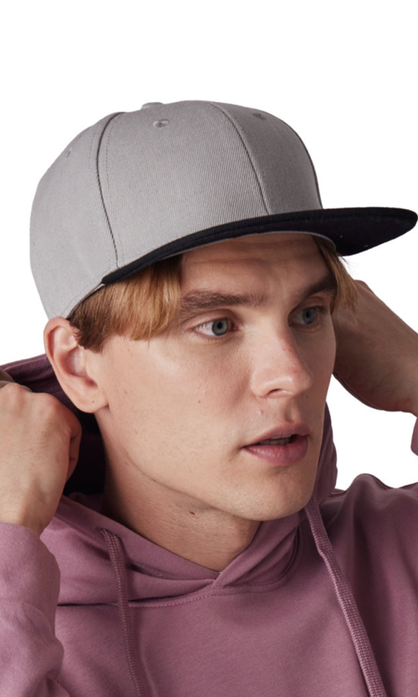 SNAPBACK CAP - 6 PANELS