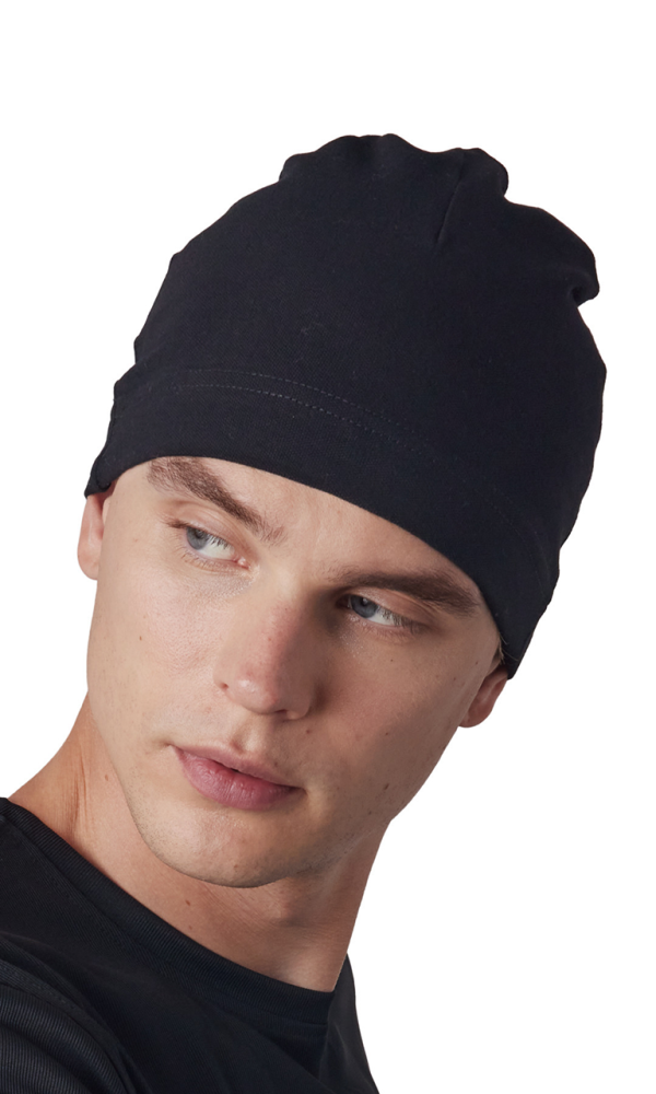 SPORTY FITTED BEANIE