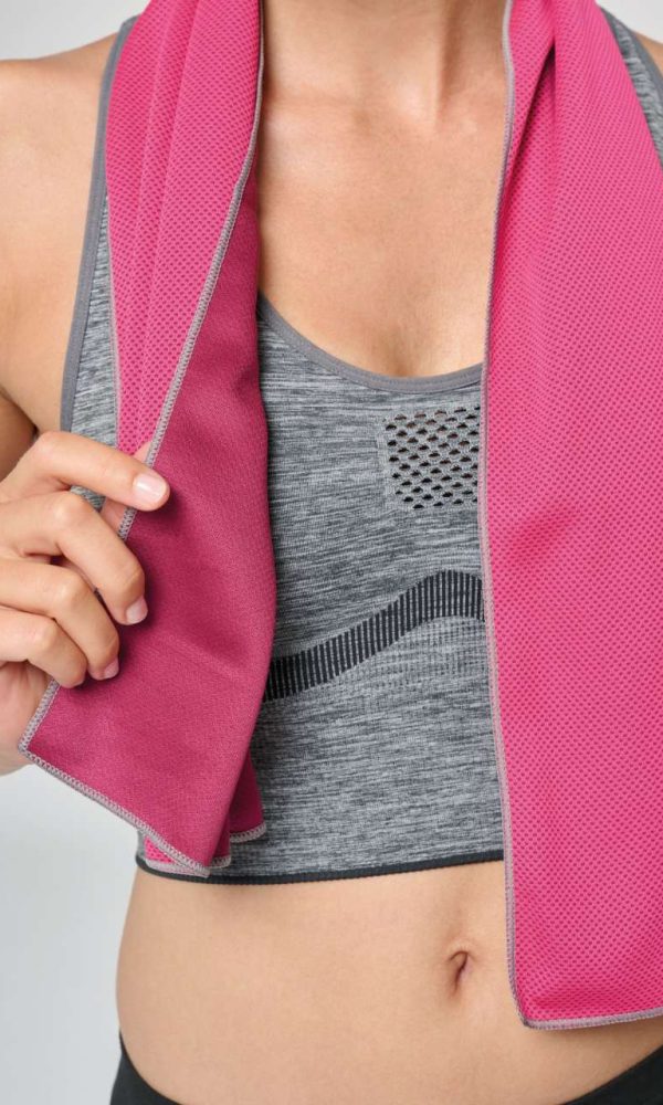 REFRESHING SPORTS TOWEL