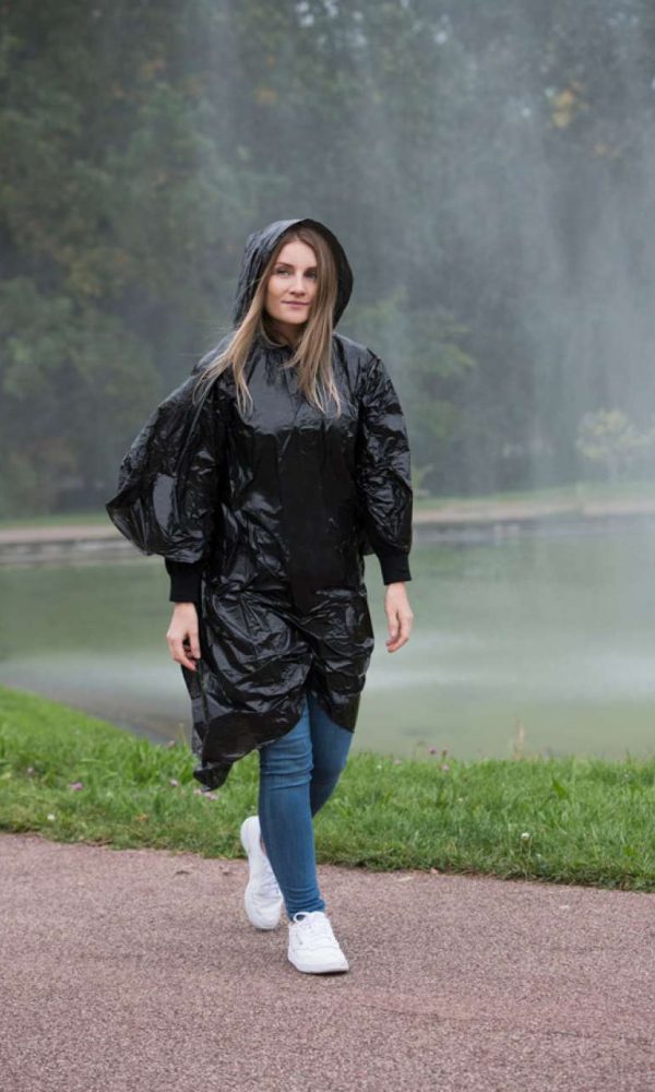 DISPOSABLE RAINING PONCHO "SUMATRA"