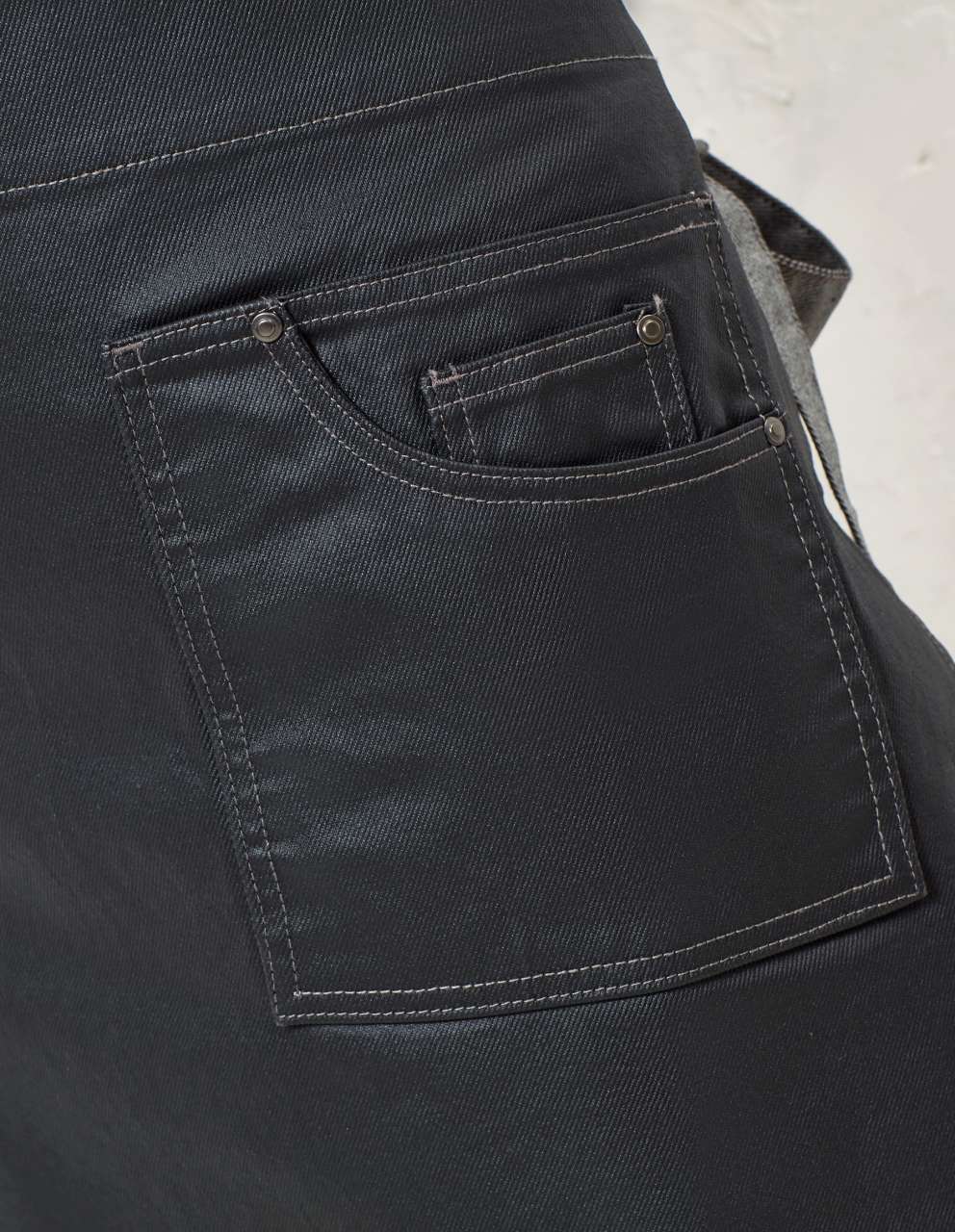 'DIVISION' WAXED LOOK DENIM WAIST APRON - Slika 3