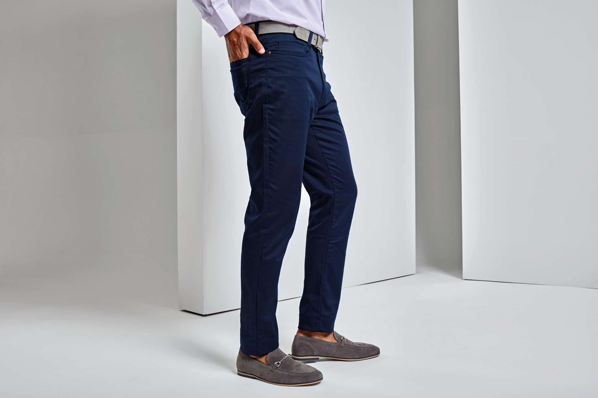 MEN'S PERFORMANCE CHINO JEANS - Slika 4
