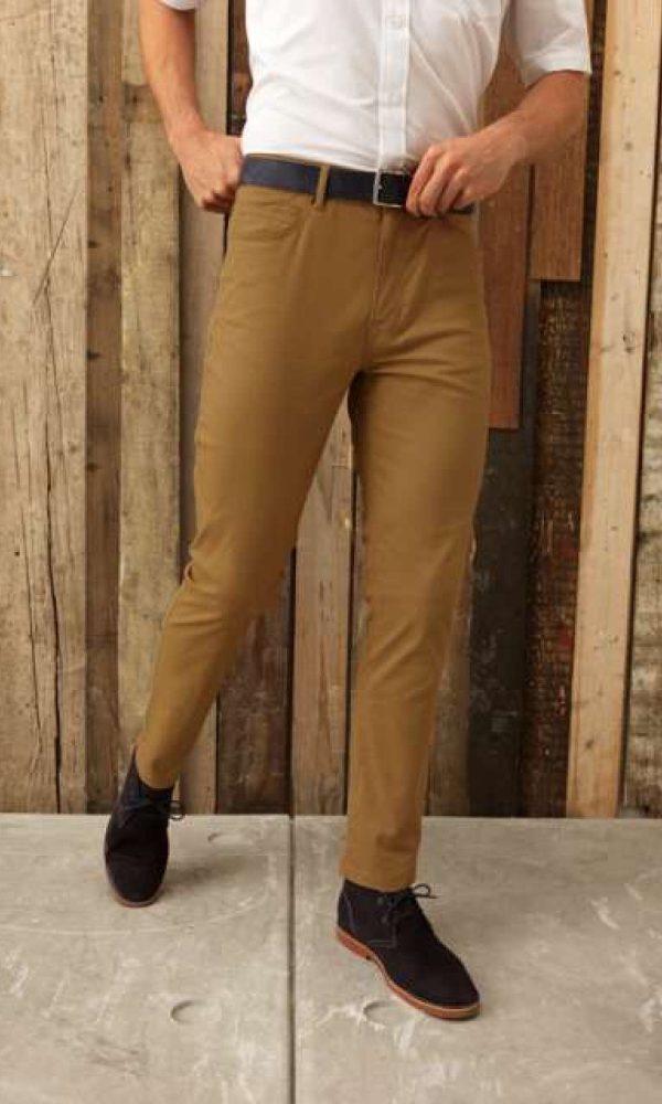 MEN'S PERFORMANCE CHINO JEANS