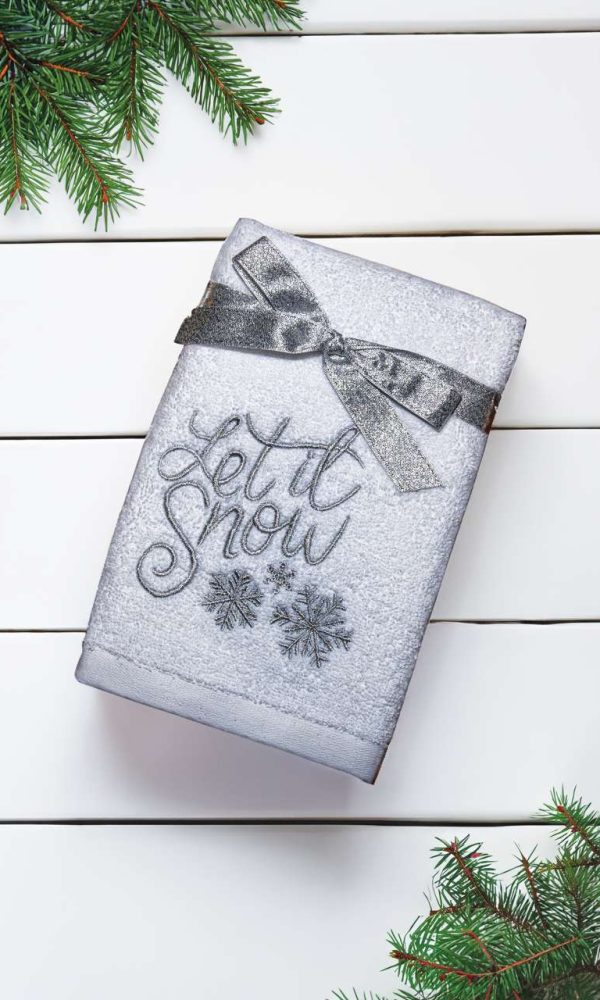 OLIMA CHRISTMAS TOWEL - LET IT SNOW FLAKES