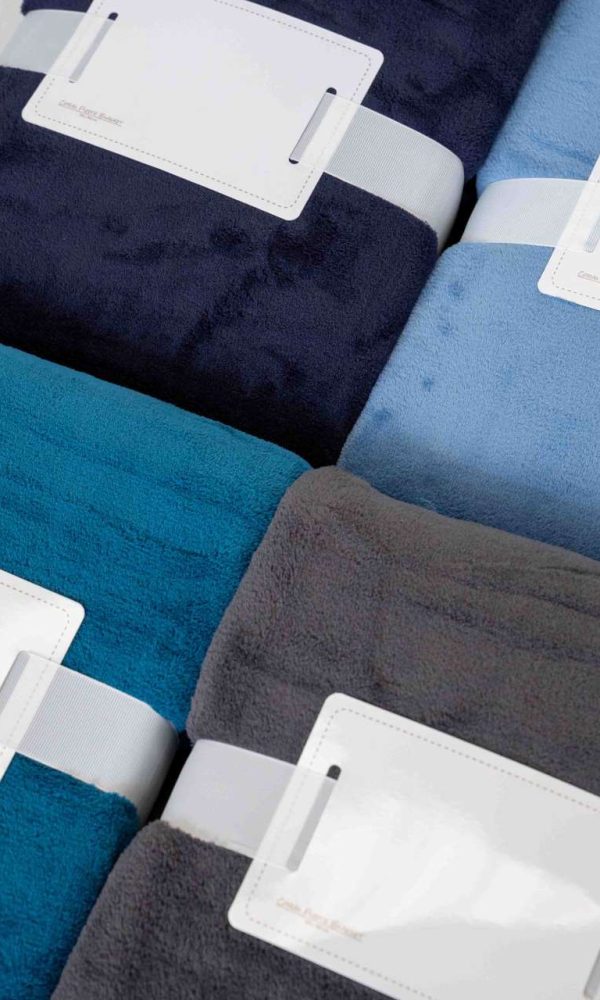 OLIMA CORAL FLEECE BLANKET